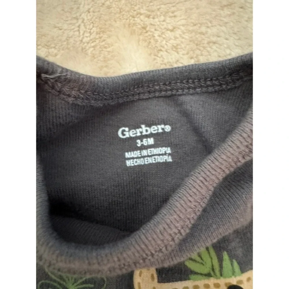 Gerber Baby Boys Girls Charcoal Gray Leopard Lizard Bodysuit 3-6 Months
